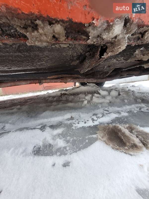 Седан ВАЗ / Lada 2105 1982 в Харькове фото 11 Седан ВАЗ / Lada 2105 1982 в Харькове