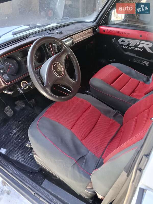 Седан ВАЗ / Lada 2105 1979 в Золочеве