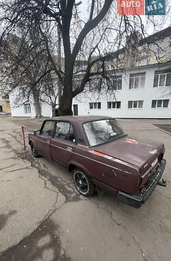 Седан ВАЗ 2105 1990 в Черкасах