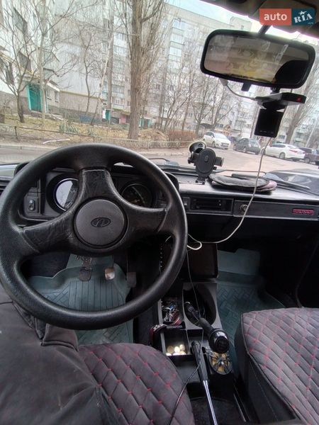 Седан ВАЗ / Lada 2105 1983 в Горишних Плавнях