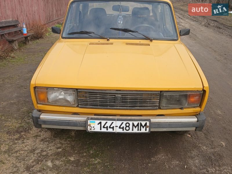 Седан ВАЗ / Lada 2105 1981 в Сновске фото Седан ВАЗ / Lada 2105 1981 в Сновске