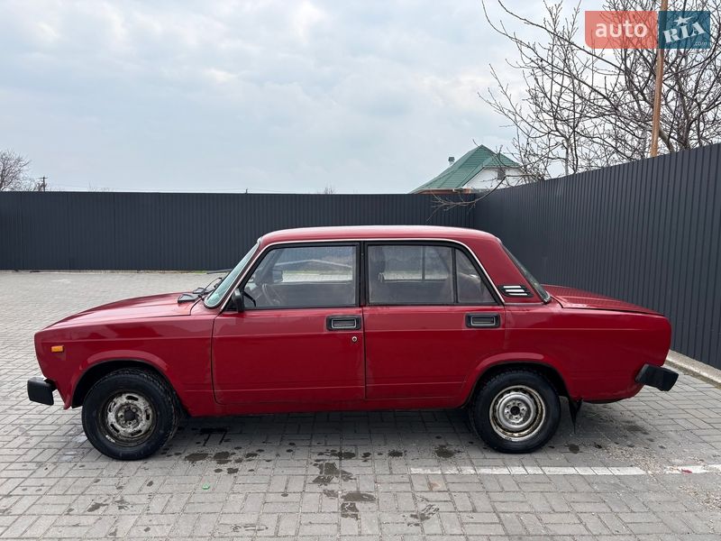 Седан ВАЗ / Lada 2105 1989 в Черкассах фото 2 Седан ВАЗ / Lada 2105 1989 в Черкассах