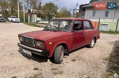 Седан ВАЗ 2105 1983 в Городенке