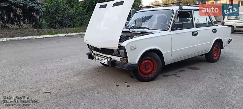 Седан ВАЗ / Lada 2106 1990 в Киеве