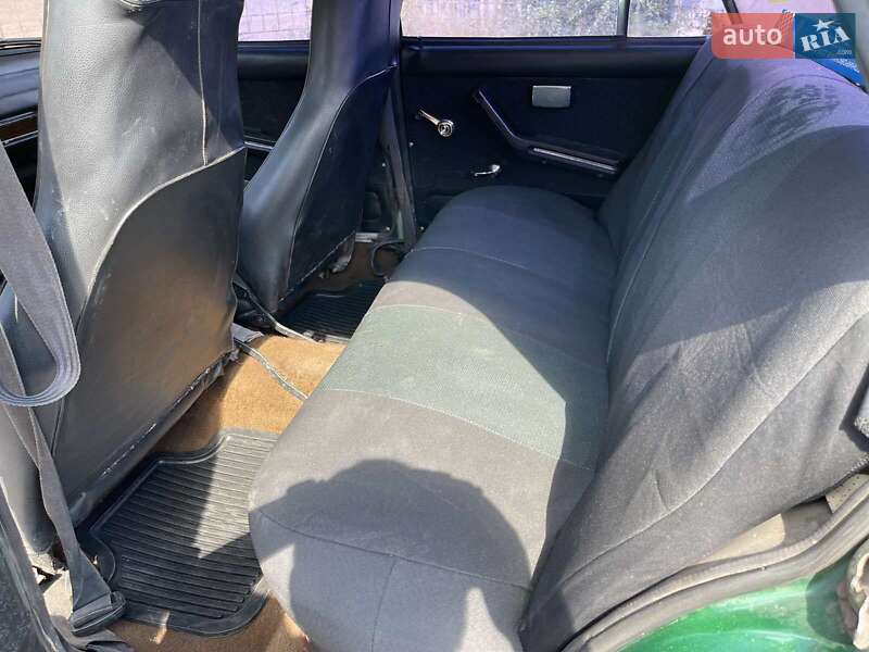 Седан ВАЗ / Lada 2106 1983 в Кривом Роге