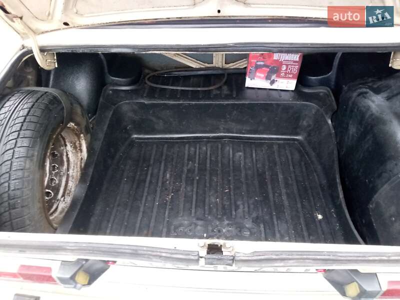 Седан ВАЗ / Lada 2106 1988 в Днепре