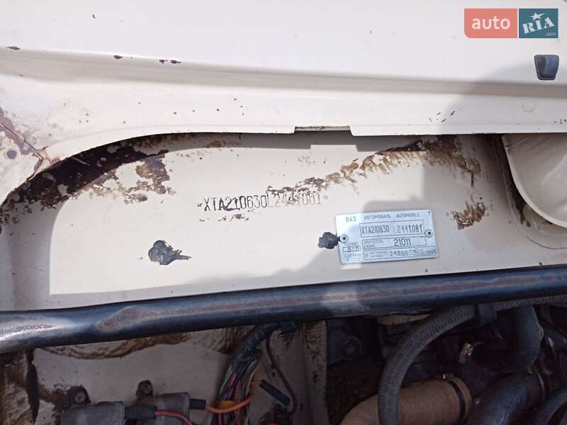 Седан ВАЗ / Lada 2106 1990 в Старом Самборе