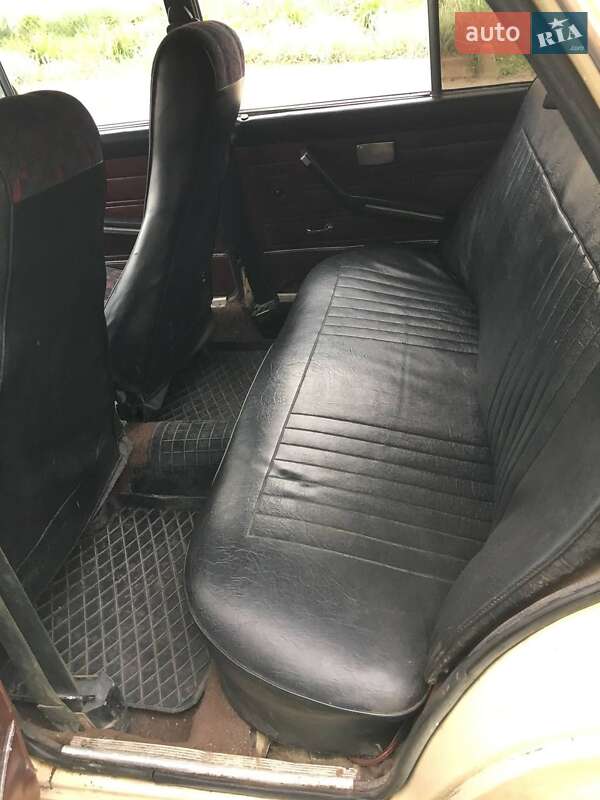 Седан ВАЗ / Lada 2106 1983 в Павлограде