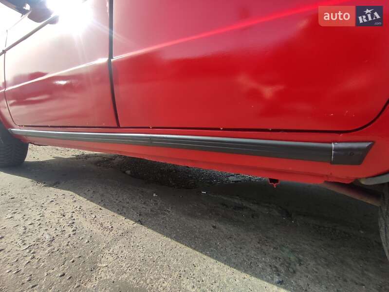 Седан ВАЗ / Lada 2106 1990 в Чернівцях