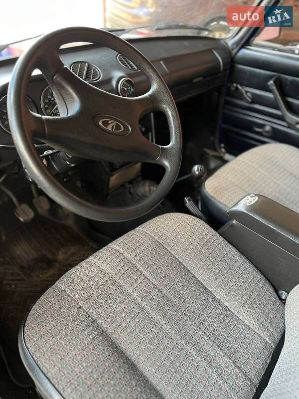 Седан ВАЗ / Lada 2106 2001 в Николаеве