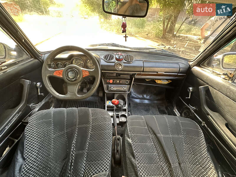 Седан ВАЗ / Lada 2106 1986 в Кривом Роге