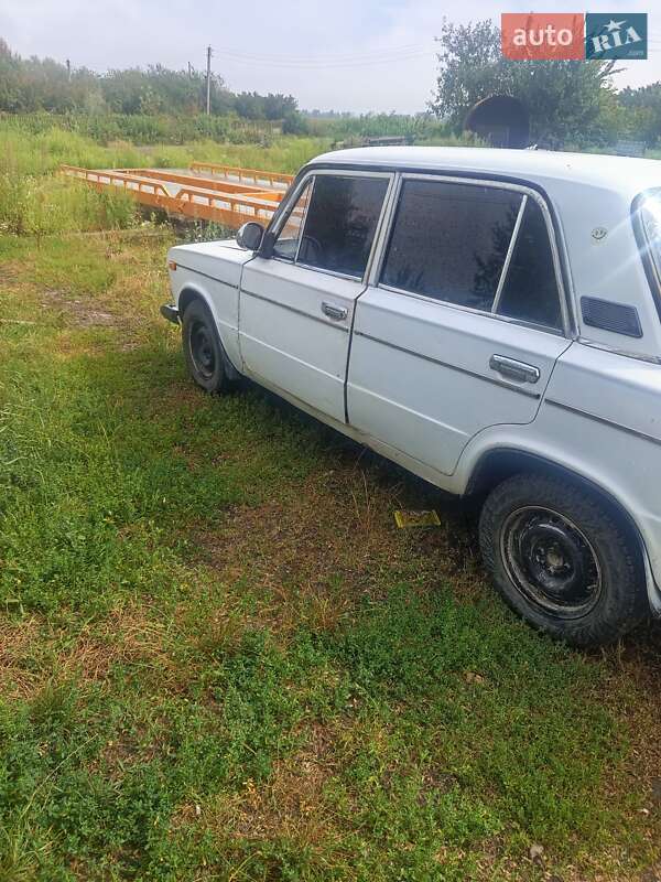 Седан ВАЗ / Lada 2106 1984 в Кицмани фото 15 Седан ВАЗ / Lada 2106 1984 в Кицмани