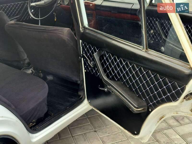 Седан ВАЗ / Lada 2106 1990 в Новомосковську