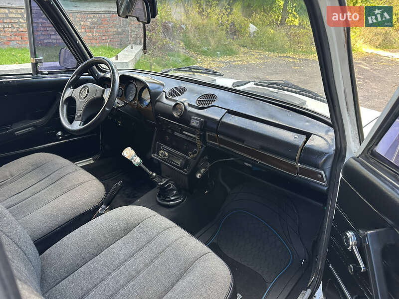 Седан ВАЗ / Lada 2106 1988 в Николаеве