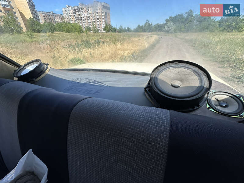 Седан ВАЗ / Lada 2106 1992 в Кривом Роге фото 12 Седан ВАЗ / Lada 2106 1992 в Кривом Роге