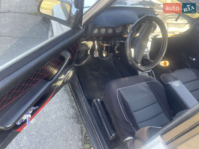 Седан ВАЗ / Lada 2106 1984 в Ровно