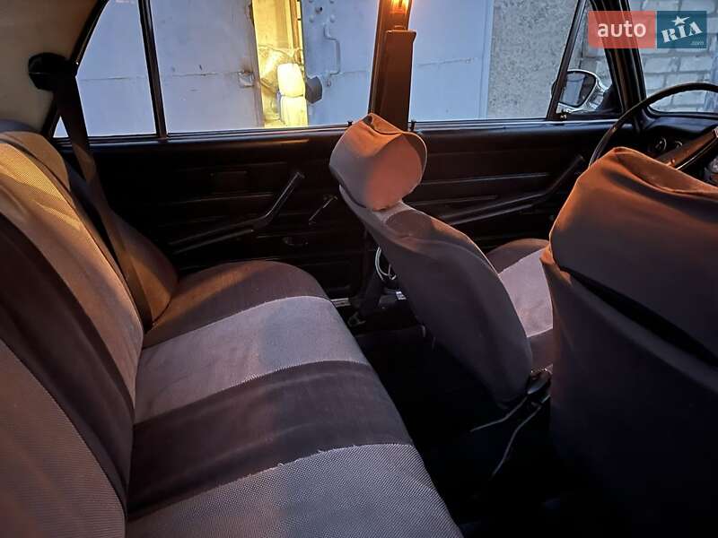 Седан ВАЗ / Lada 2106 1990 в Кременчуге фото 9 Седан ВАЗ / Lada 2106 1990 в Кременчуге