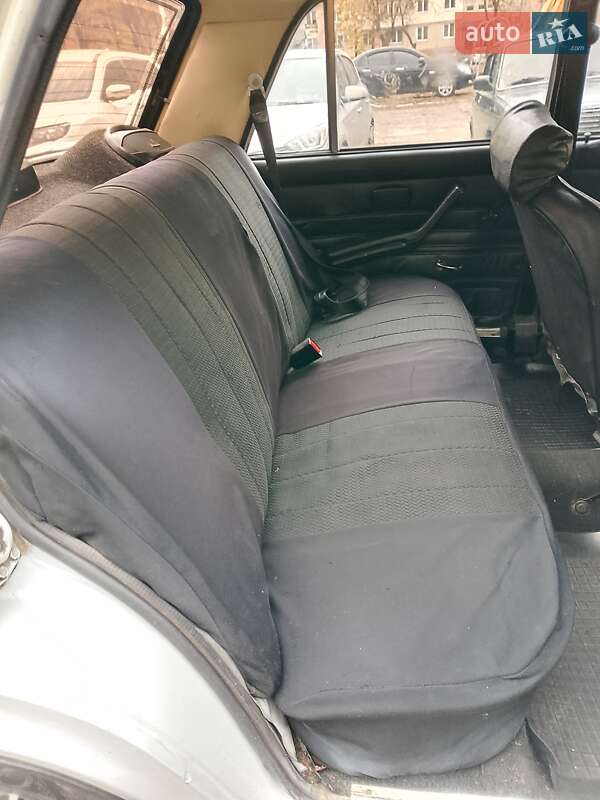 Седан ВАЗ / Lada 2106 2001 в Днепре