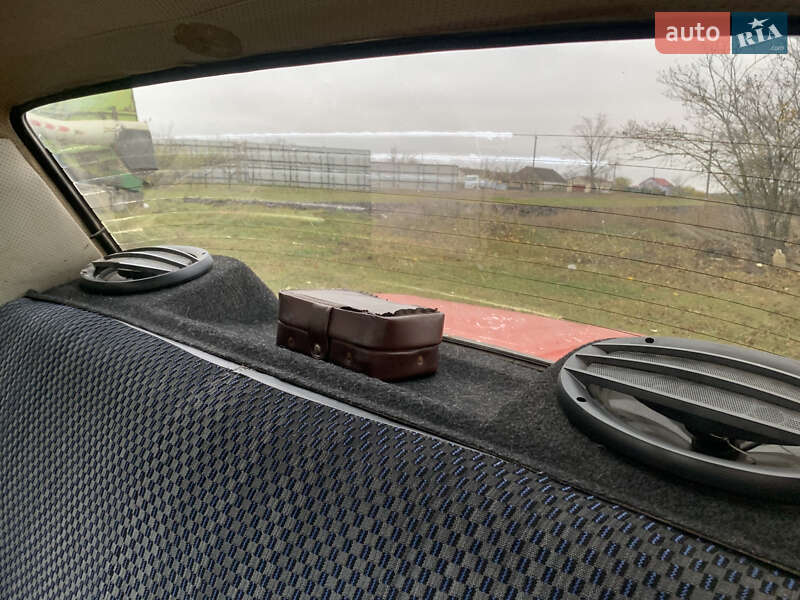 Седан ВАЗ / Lada 2106 1980 в Уланове фото 11 Седан ВАЗ / Lada 2106 1980 в Уланове