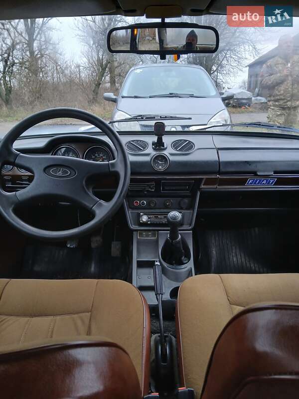 Седан ВАЗ / Lada 2106 1985 в Киеве