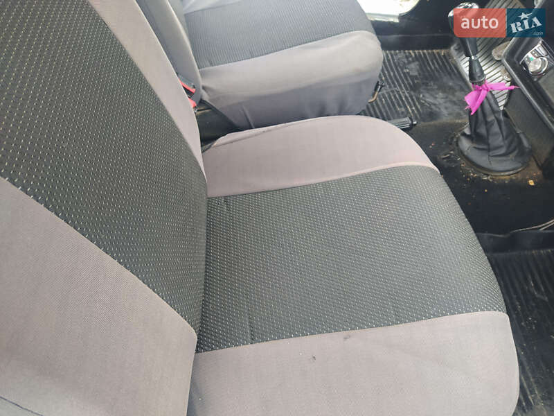 Седан ВАЗ / Lada 2106 1990 в Ровно фото 19 Седан ВАЗ / Lada 2106 1990 в Ровно