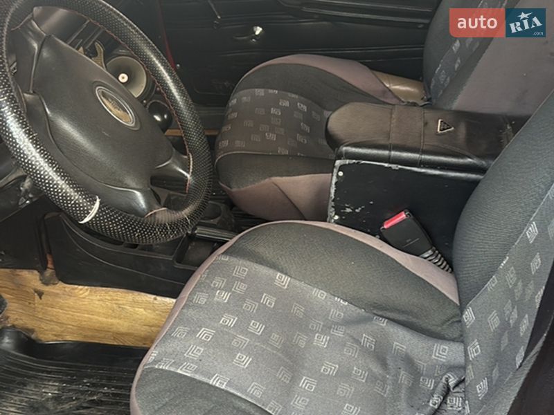 Седан ВАЗ / Lada 2106 1985 в Запорожье фото 9 Седан ВАЗ / Lada 2106 1985 в Запорожье