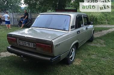 Седан ВАЗ / Lada 2107 1985 в Ивано-Франковске