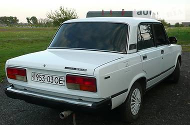 Седан ВАЗ / Lada 2107 1991 в Виннице