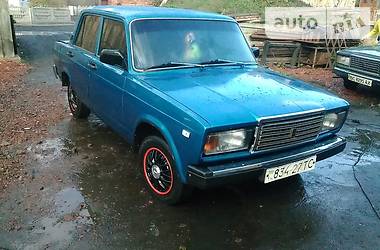 Седан ВАЗ / Lada 2107 1990 в Червонограде