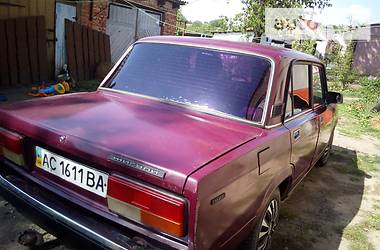 Седан ВАЗ / Lada 2107 2003 в Локачах