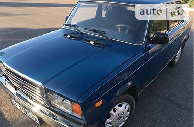 Седан ВАЗ / Lada 2107 2004 в Кривом Роге