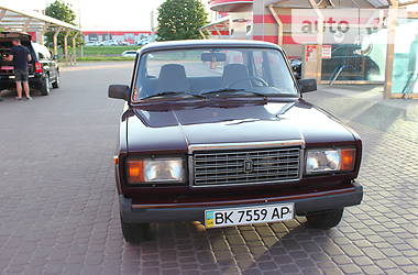 Седан ВАЗ / Lada 2107 2009 в Ровно