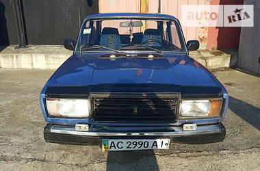 Седан ВАЗ / Lada 2107 1989 в Луцке