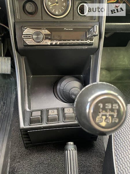 Седан ВАЗ / Lada 2107 2001 в Рівному