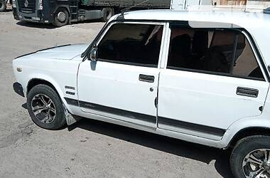 Седан ВАЗ 2107 2003 в 