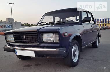 Седан ВАЗ / Lada 2107 1991 в Харькове