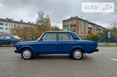 Седан ВАЗ / Lada 2107 2009 в Староконстантинове