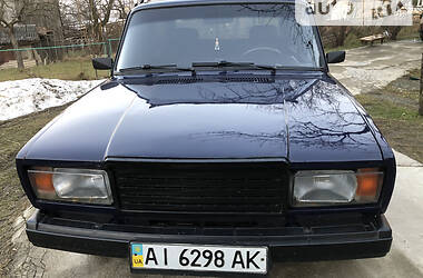 Седан ВАЗ / Lada 2107 2002 в Вижнице