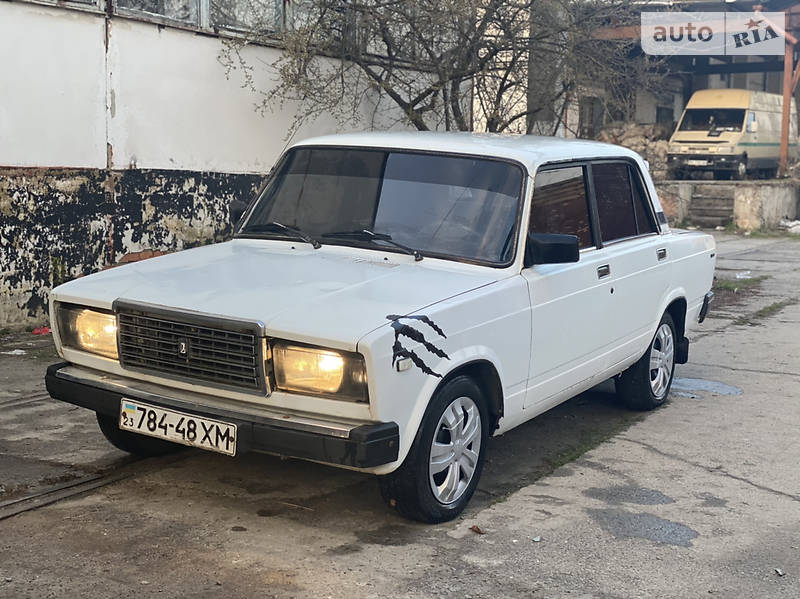 Седан ВАЗ / Lada 2107 1989 в Нетешине