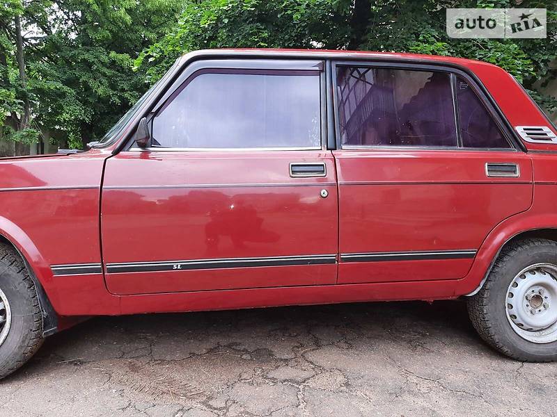Седан ВАЗ / Lada 2107 1997 в Кривому Розі