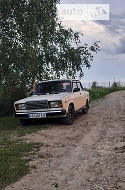 Седан ВАЗ / Lada 2107 1996 в Чернівцях
