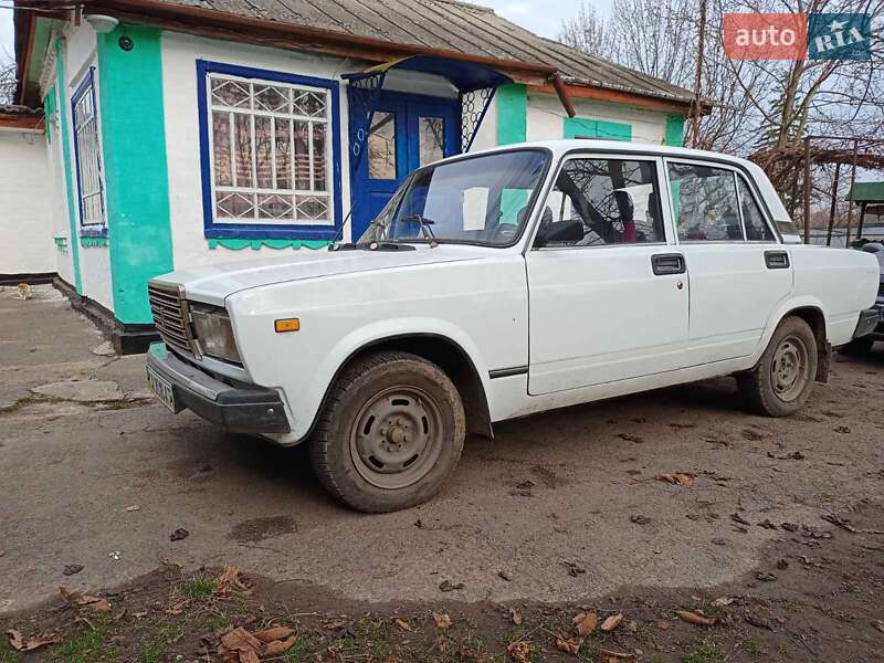 Седан ВАЗ / Lada 2107 1989 в Маньковке