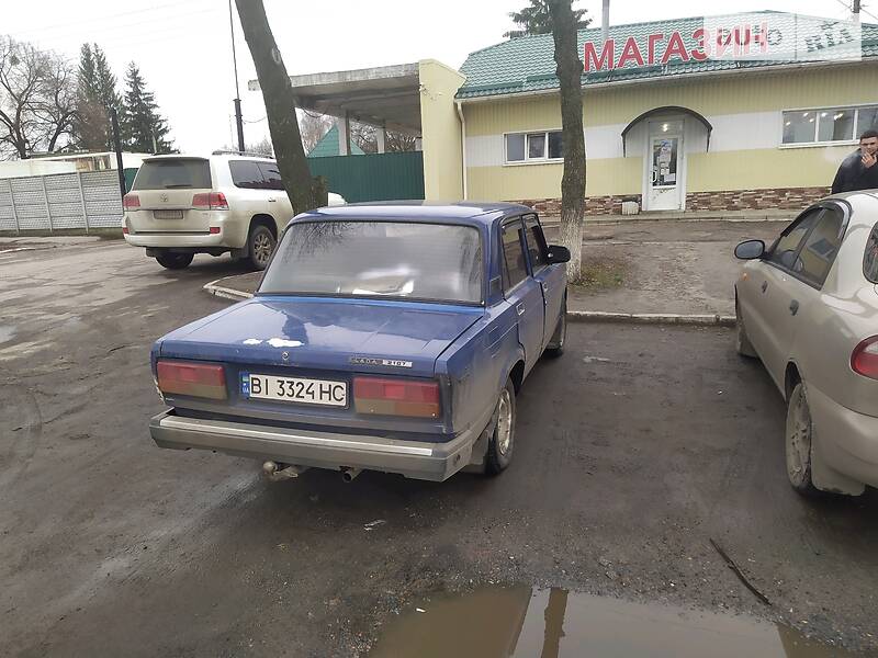 Седан ВАЗ / Lada 2107 1994 в Гадяче