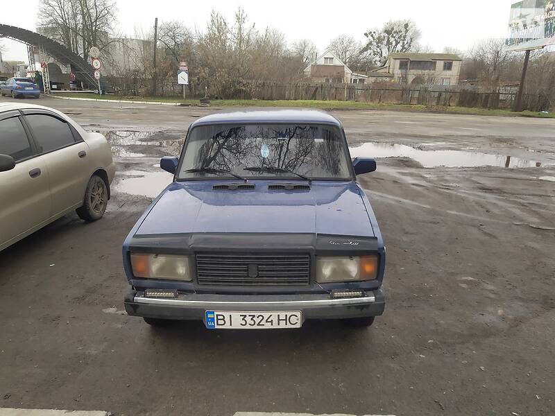 Седан ВАЗ / Lada 2107 1994 в Гадяче