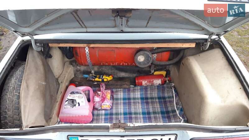 Седан ВАЗ / Lada 2107 1990 в Шептицькому