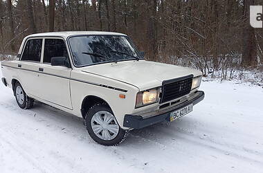 Седан ВАЗ / Lada 2107 1990 в Сокале