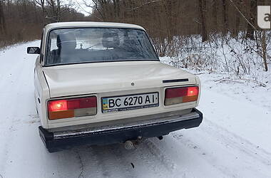 Седан ВАЗ / Lada 2107 1990 в Сокале