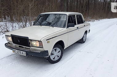 Седан ВАЗ / Lada 2107 1990 в Сокале