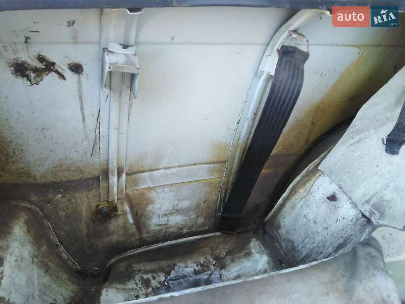 Седан ВАЗ / Lada 2107 1987 в Дніпрі фото 8 Седан ВАЗ / Lada 2107 1987 в Дніпрі