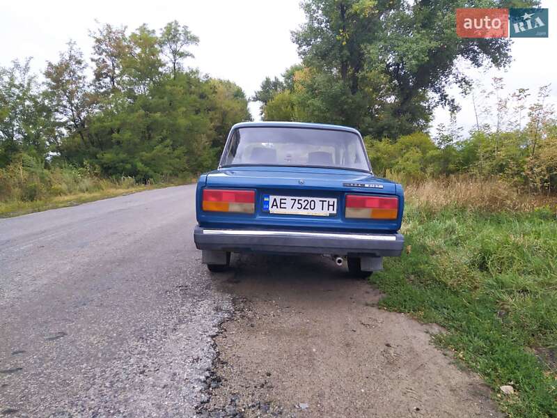 Седан ВАЗ / Lada 2107 2006 в Днепре